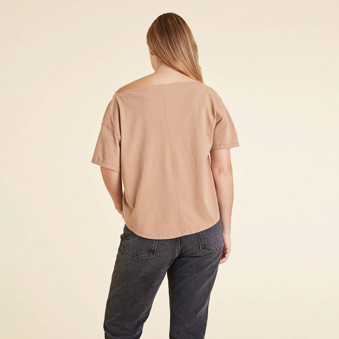 Off The Shoulder T-Shirt | Cinnamon