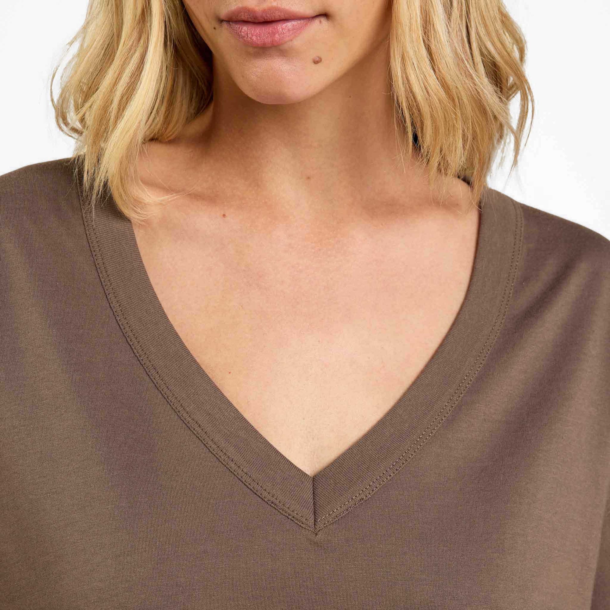 Boxy V-Neck Tee